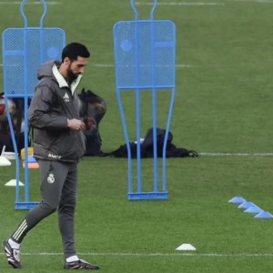 马卡：阿韦洛亚并非临时主帅，皇马已与其签约至下赛季